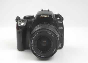 canon ds digital rebel xt eos with 18 55mm lense