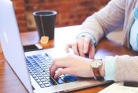 Cara Memulai Bisnis Menulis Freelance Online
